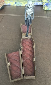 DISNEY PESADILLA ANTES DE NAVIDAD JACK IN COFFIN POP UP ACCIÓN Y SONIDO  - Imagen 1 de 8