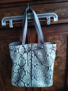 Banana Republic Gray Grey Snakeskin Style Leather Purse Tote 12wide 4Deep 13Tall - Picture 1 of 5