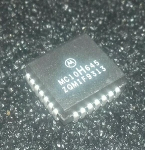 1pcs MC10H645 TTL I/O 1:9 Clock Driver - Picture 1 of 1