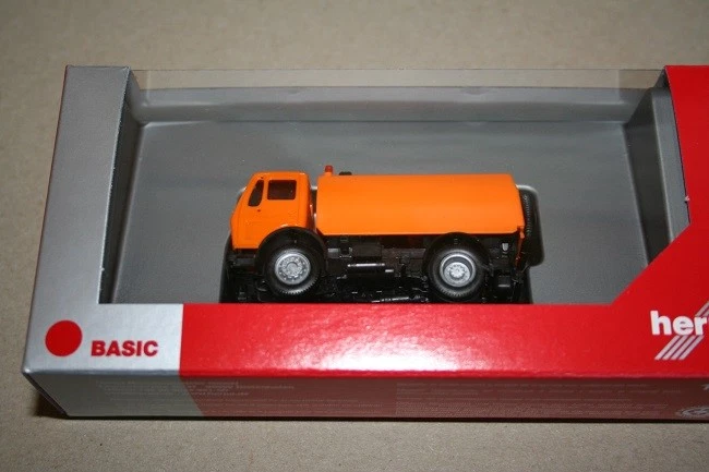 Herpa 309554 - 1/87 Mercedes-Benz S Schoerling Kehrfahrzeug " Comunale " - Nuovo - Immagine 1 di 1