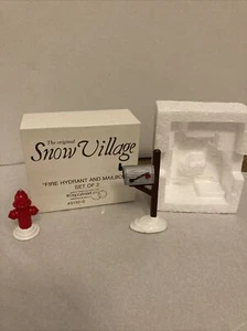 Dept. 56 Snow Village "Fire Hydrant and Mailbox" 5132-2 Original Box & Sleeve - Picture 1 of 12
