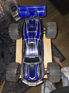 TRAXXAS e-revo Custom Tons Of Upgrades RPM INTEGY BLUE TUNED RACING  - Picture 1 of 13