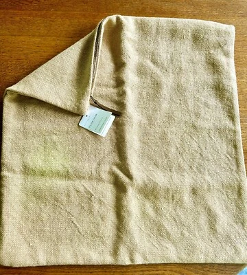 Funda de almohada Pottery Barn Everyday, lino 20x20" cuadrada, dorada, *mancha descolorida Foto 1 de 4
