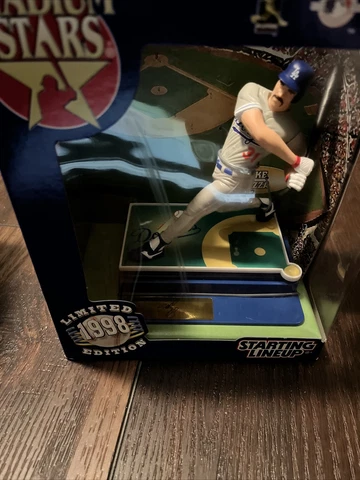 Mike Piazza Los Angeles Dodgers 1998 Starting Lineup Stadium Stars Figure NIB LA Cover