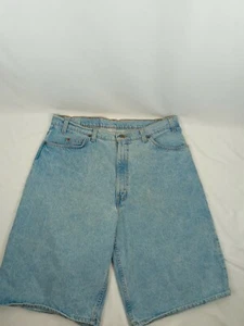 Vintage Herren Levi's Orange Tab 560 Relaxed Fit Jeansshorts Gr. 38 helle Waschung - Bild 1 von 4