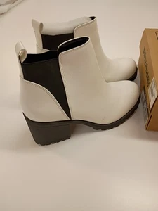 Dirty Laundry Lissabon Damen-Chelsea-Booties rund geschnitten Plateau zum Überziehen weiß Cas - Bild 1 von 10