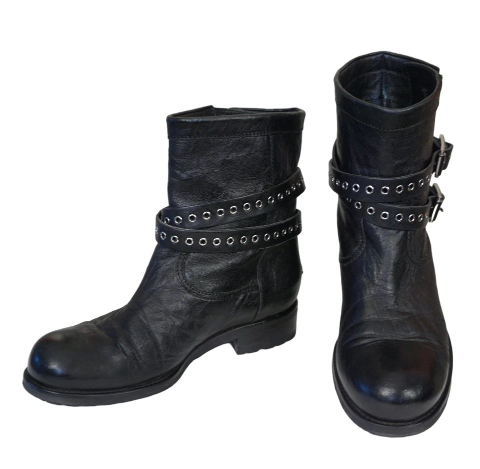 Botas de Biker JIMMY CHOO talla 36 Juveniles Cuero Negro Aplastado Correa Remache 5.5 Foto 1 de 4