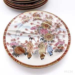 7x Kuchenteller aus Porzellan mit Geisha-Motiv / Japanisches Porzellanservice - Bild 1 von 12