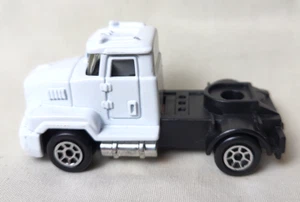 Hot Wheels Tractor Trailer 1998 White Blemishes - Picture 1 of 10