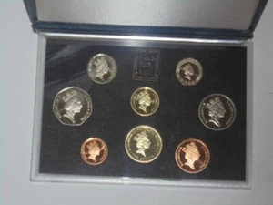 1986 ROYAL MINT UNITED KINGDOM PROOF COIN COLLECTION - Picture 1 of 6