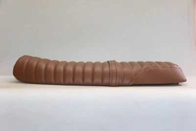 26.5" Brat: Triumph Bonneville T100 Thruxton Scrambler SE 2001-2016 asiento: 1B1127 Foto 1 de 4