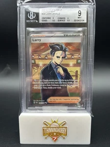 Pokémon TCG Larry 235/182 Sv04: Paradox Rift Ultra Rare Trainer Holo BGS 9 MINT - Bild 1 von 2