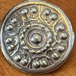 Vintage Pewter Buttons~ 8 Tinn-Per 11/16” EXCELLENT QUALITY! Marked TPB - Picture 1 of 6
