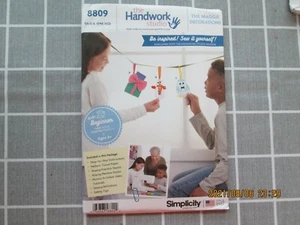 Handwork Studio #8809 Patterns- Ornaments, Gift Card Holder -Beginner UNCUT !!! - Picture 1 of 2