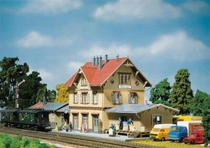 Faller 110107 estación Güglingen - Imagen 1 de 3