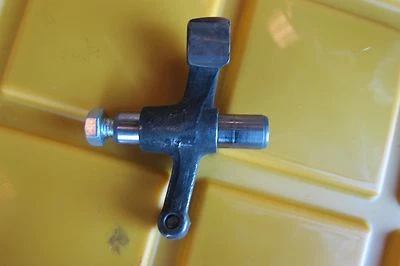 1976 - 1982 年雅马哈 XS400 XS 400 气缸头摇臂快速发货 — 第 1/4 张图片