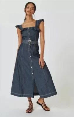 Vestido midi vaquero Atsu Anthropologie M tirantes con volantes botón delantero cinturón línea A Foto 1 de 4