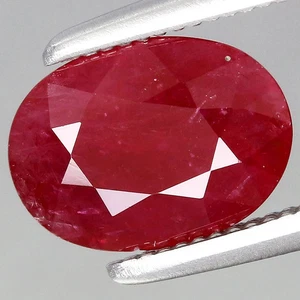 Heated Red Ruby Gemstone 1.02ct t.w 7.9x5.7mm Oval Natural, Tanzania - Picture 1 of 4