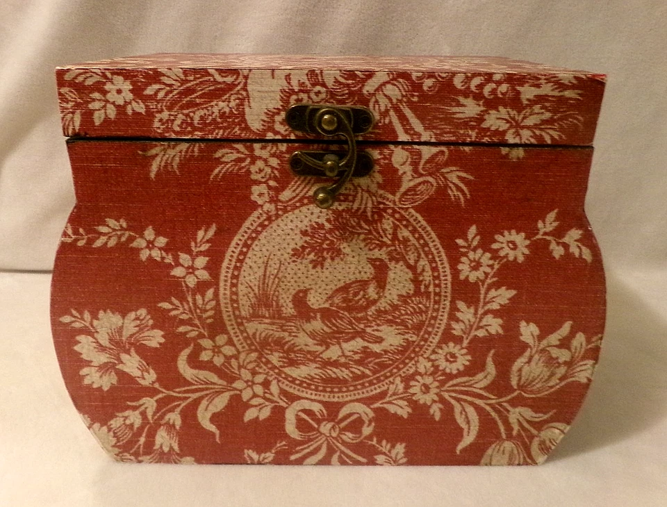 SOLID WOOD BOMBAY STYLE KEEPSAKE BOX w/HINGED LID, OIL RUBBED BRONZE HARDWARE - Image 1 of 4