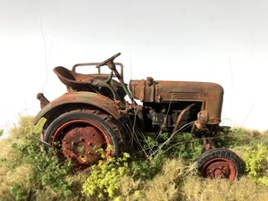 Weathered Barn Find 1958 Fendt F 24 Rusty Tractor Universal Hobbies 1/43 - Picture 1 of 24