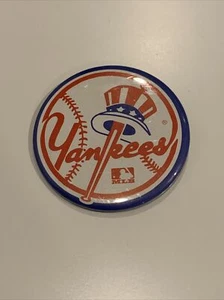 Botón Pinback Vintage Años 70 MLB New York Yankees 3 1/2 Pulgadas - Hecho en EE. UU. - Imagen 1 de 3