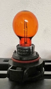 OEM for Chrysler 300 Lincoln MKT VW Touareg Turn Signal Corner Light Lamp Bulb - Picture 1 of 2