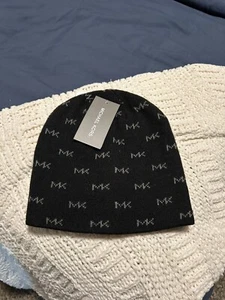 Michael Kors Logo Knit Beanie Hat Black Grey Reversible New with tags! - Picture 1 of 2