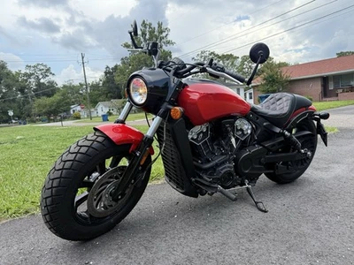 Indian Bobber 2018  Foto 1 de 4