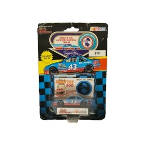 Racing Champions 1992 Richard Petty Fan Appreciation Tour Hooters 500 - Picture 1 of 7