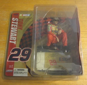 Figura de carreras Tony Stewart 2005 McFarlane NASCAR serie 5 NASCAR NUEVA EN PAQUETE - Imagen 1 de 2