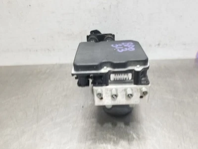 17 2017 INFINITI QX70 3.7L ABS ANTI LOCK BRAKE PUMP ASSEMBLY AWD - Image 1 of 4