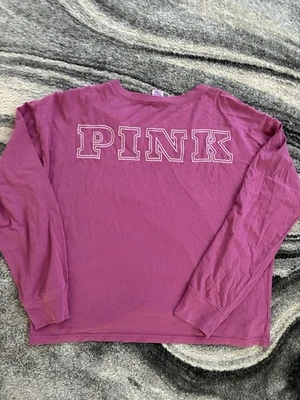 Nueva Camisa Victoria’s Secret ROSA (L) Campus Camiseta Universitaria Logo Bordado Nueva con Etiquetas Foto 1 de 4