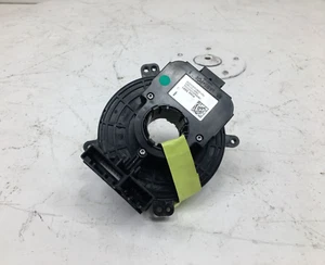 Resorte de reloj Corvette C7 2014-2019 (sin conector) OEM - Imagen 1 de 2