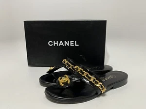 Vtg CHANEL SS1995 BLACK PATENT LEATHER GOLD CC TURN LOCK SANDALS 36.5 - Picture 1 of 9
