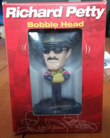 2002 Pop Secret Richard Petty Bobblehead North Carolina Speedway New Open Box Cover
