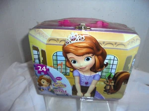 CAJA DE ALMUERZO SOFIA DISNEY PRINCESA ESTAÑO CON ROMPECABEZAS DE 24 PIEZAS - Imagen 1 de 3