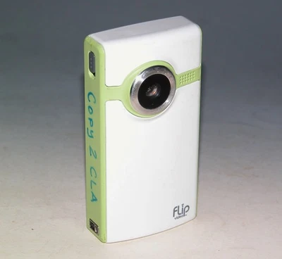 Flip Video F260G / PSV-552 60 Minutes Flash Media Camcorder - Green #1910 - Image 1 of 4