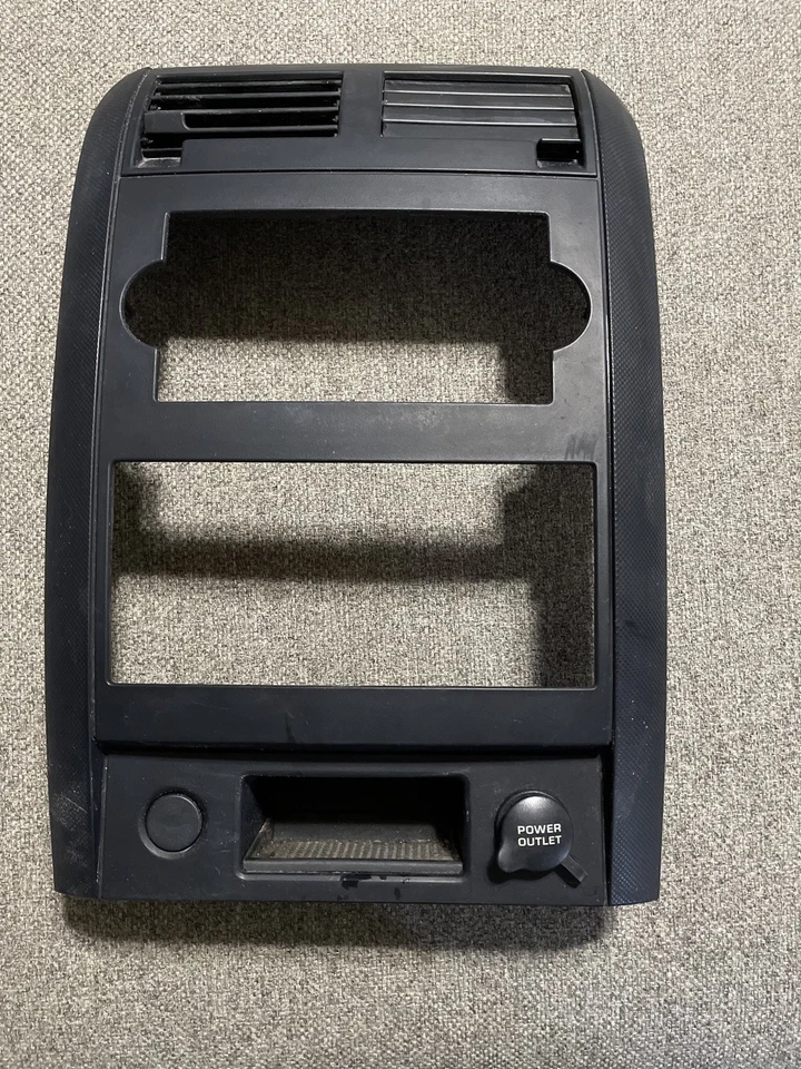 2004-2009 Dodge Durango Radio Trim Bezel - Image 1 of 1