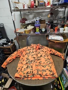 Vintage Woolrich Mens Blaze Orange Camo Coat Jacket Medium Hunting Made USA - Picture 1 of 14