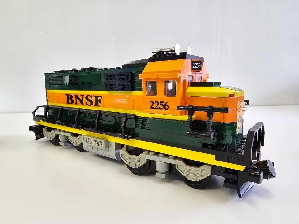 LEGO 10133 Burlington Northern Santa Fe (BNSF) - Image 1 of 4