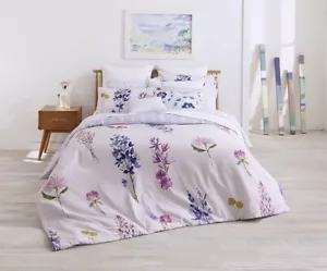 BlueBellGray King size reversible Murran floral comforter set. - Picture 1 of 2