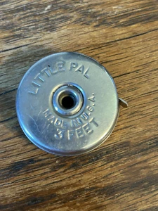 VINTAGE METAL LITTLE PAL THREE FOOT SMALL POCKET TAPE MEASURE WITH FREE SHIPPING - Picture 1 of 3