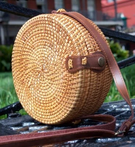 New! Boho Rattan Round Crossbody Bag with Genuine Leather Adjustable Strap - Picture 1 of 2