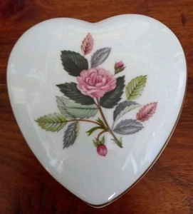 Wedgwood, Hathaway Rose, Trinket Box - Picture 1 of 6