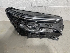 2022 2023 2024 CHEVY EQUINOX HEADLIGHT RH RIGHT LED OEM REFLECTOR - Picture 1 of 7