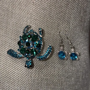 Sea Turtle Costume Jewlery Set! Brooch And Earrings Mermaid  - Picture 1 of 4