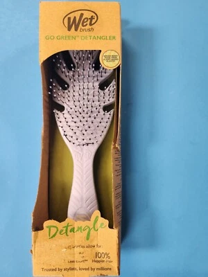 Wet Brush Go Green Detangler Hair Brush Plant Based Lavender Purple - Image 1 of 2