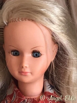 GéGé : Superbe mannequin Dolly  à jambes raides 50 cm - Photo 1/4