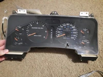 1994-1997 Dodge Ram 3500 painel de instrumentos fabricante de equipamento original 140236 milhas - Imagem 1 de 4