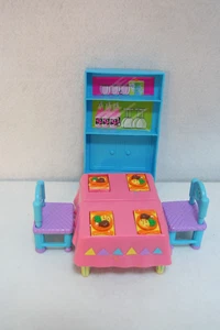 Dora la Exploradora Casa de Muñecas Muebles de Cocina Mesa Sillas Accesorios Juego - Imagen 1 de 4